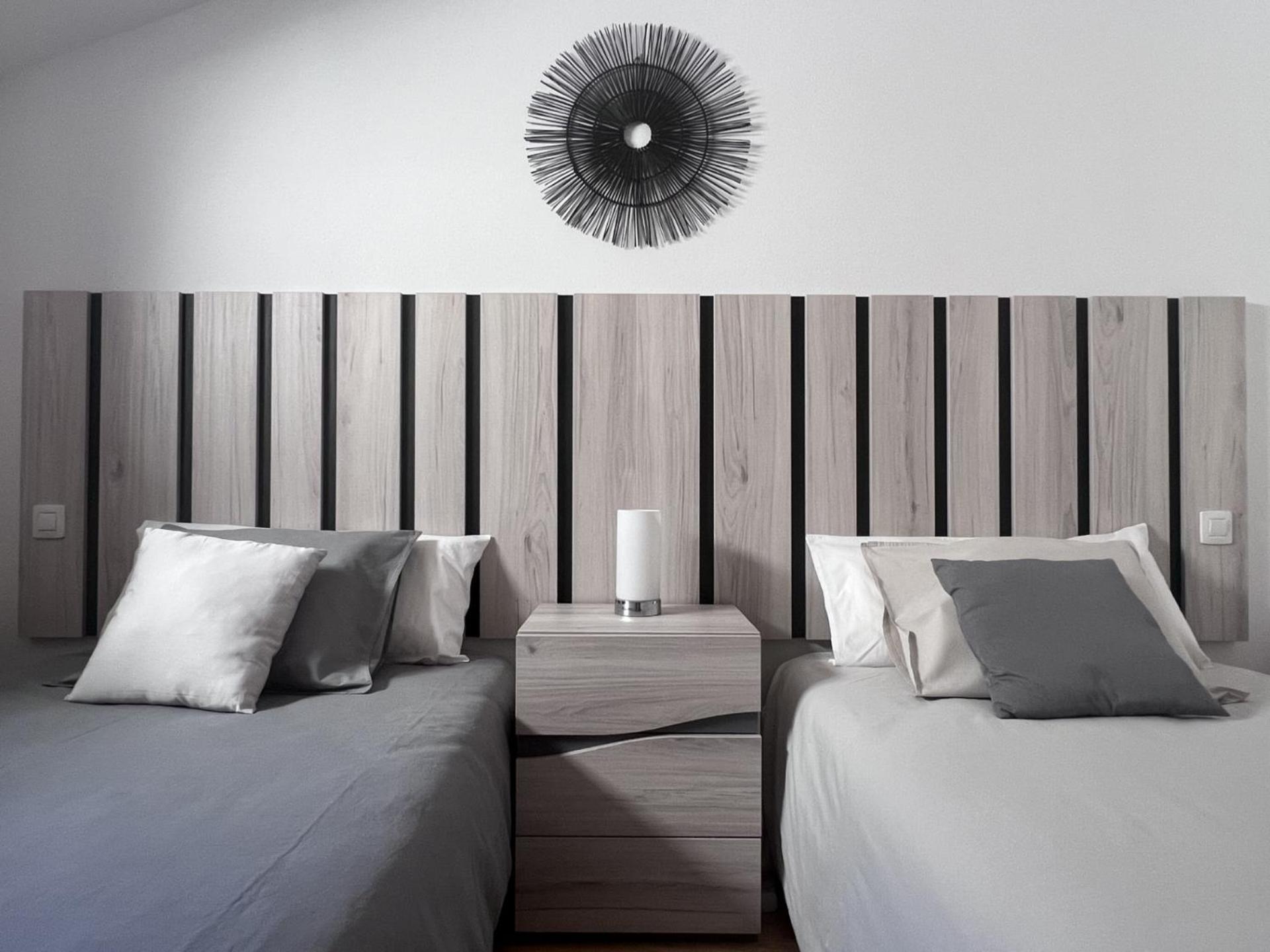 Atico Con Terrazas, Garaje Y Ascensor En El Casco Antiguo Apartment Huesca Ngoại thất bức ảnh